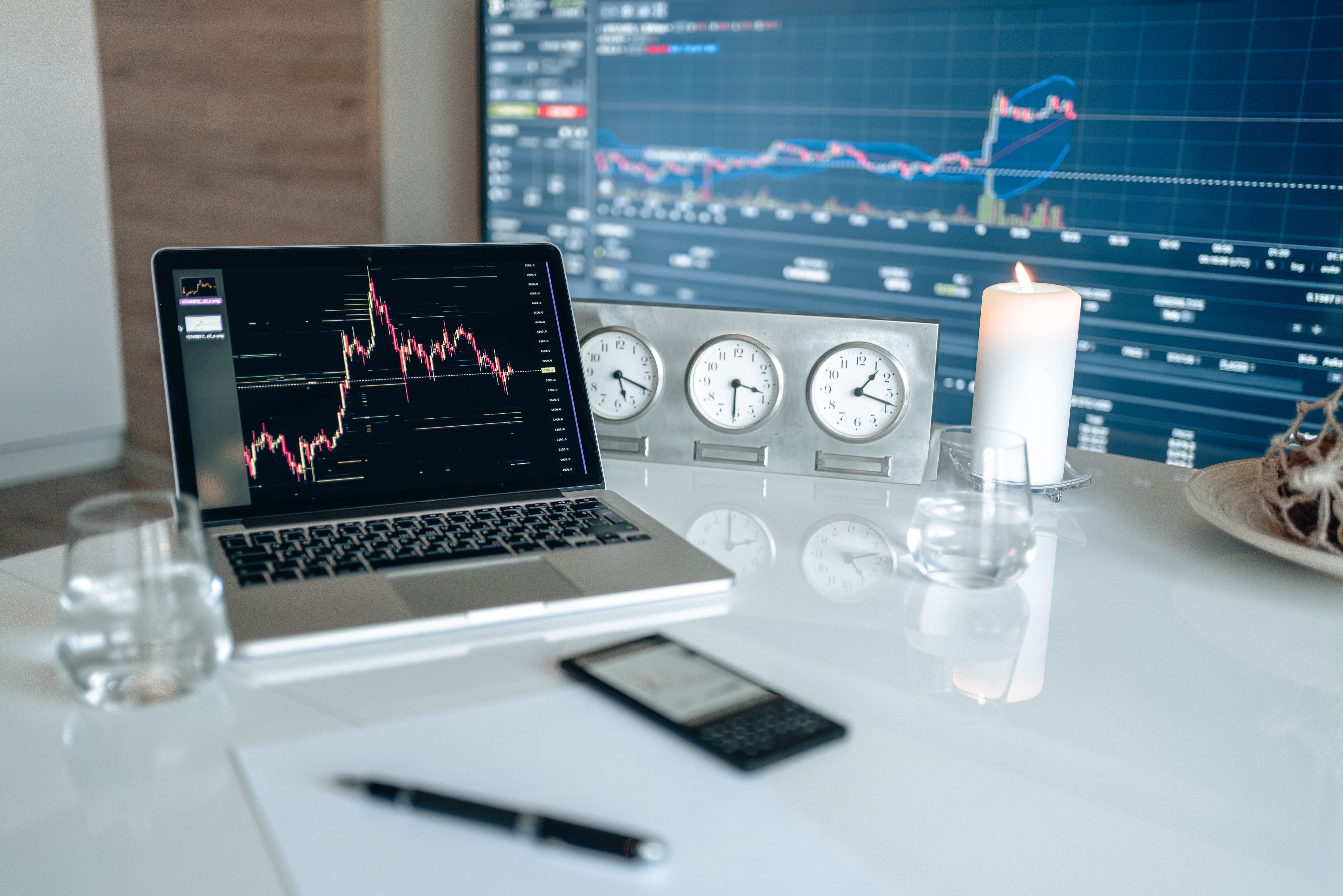 AUD/USD Technical Analysis: Testing the 0.7000 Floor After Breaking Below 50-Day EMA