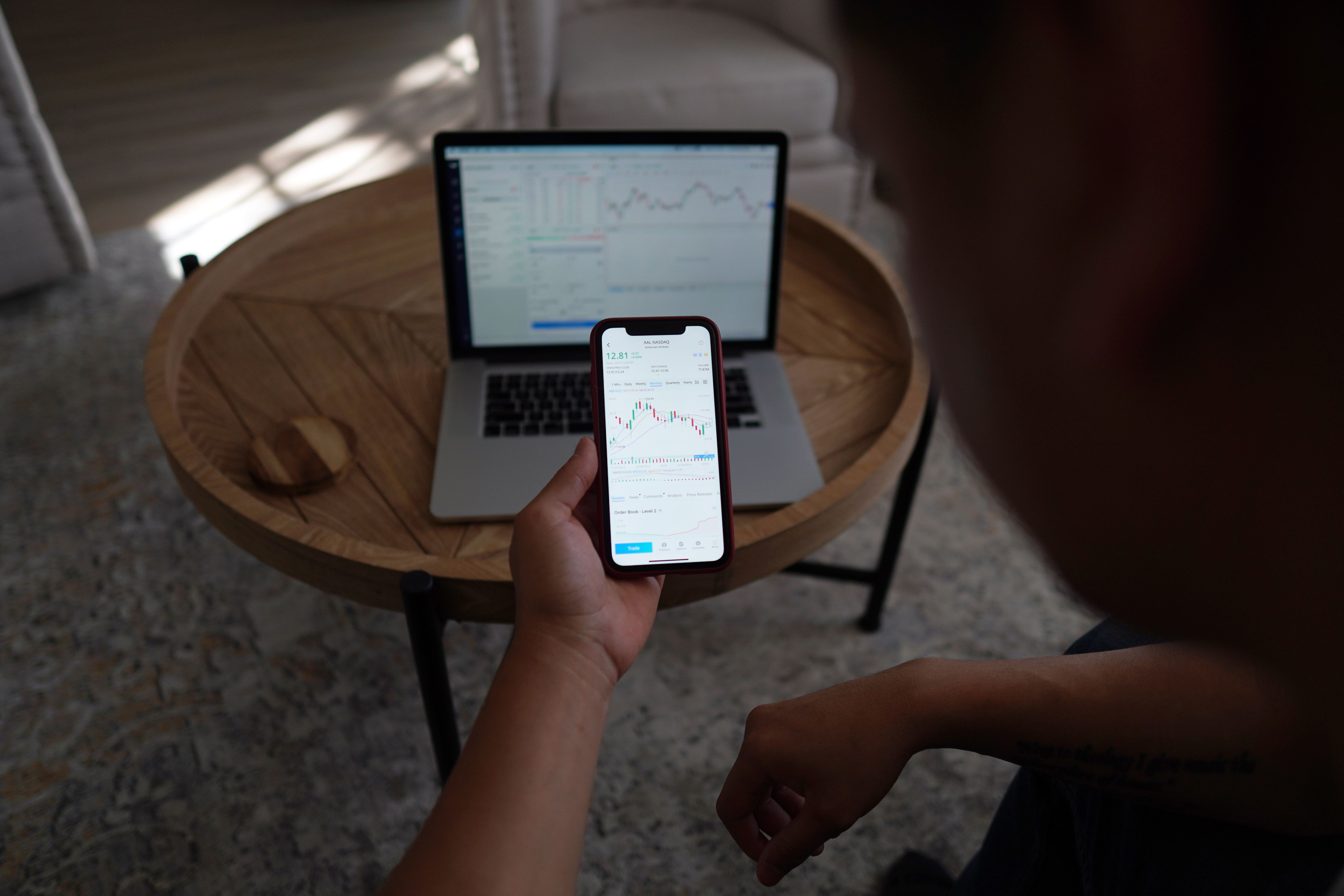 Analisis Teknis EUR/USD: Konsolidasi Dekat 1.1550 Saat BNY Peringatkan Ketergantungan Aliran Domestik