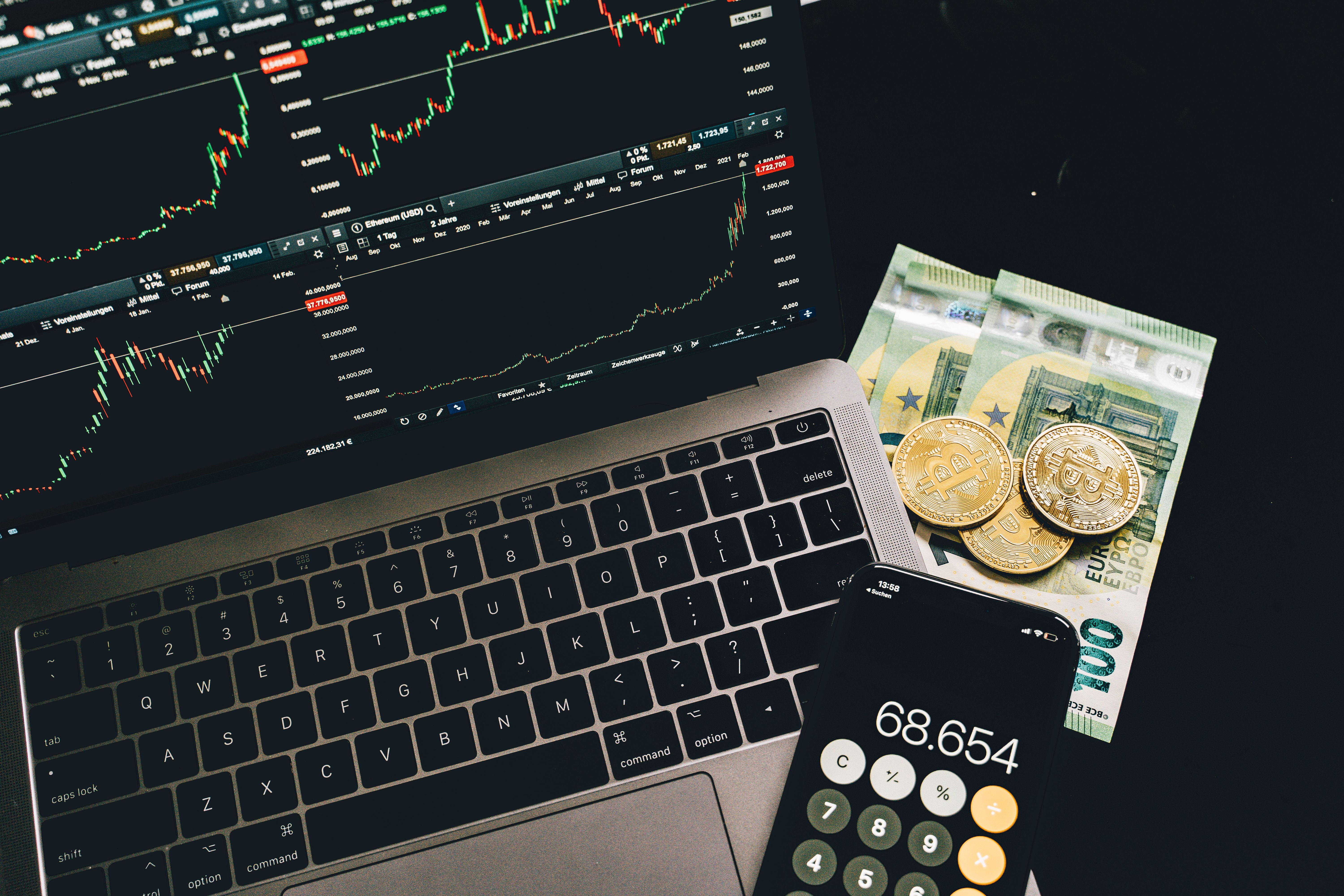 Analisis Teknis XAU/USD: Emas Terjebak di Bawah $4,360 Saat Imbal Hasil Mengalahkan Geopolitik