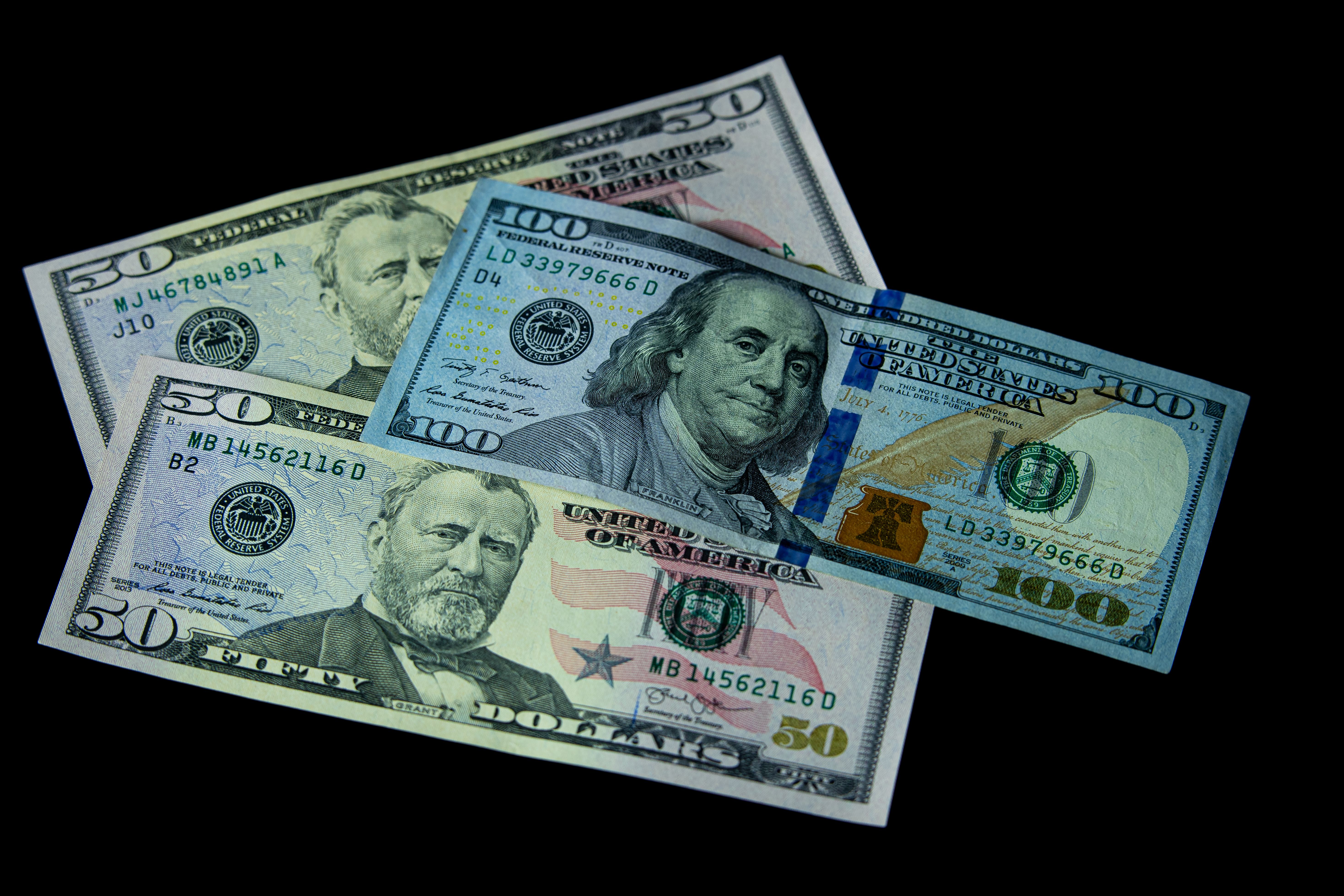 USD/INR Holds Near 94.35 as Oil Prices and US Jobs Data Remain Key Market Drivers