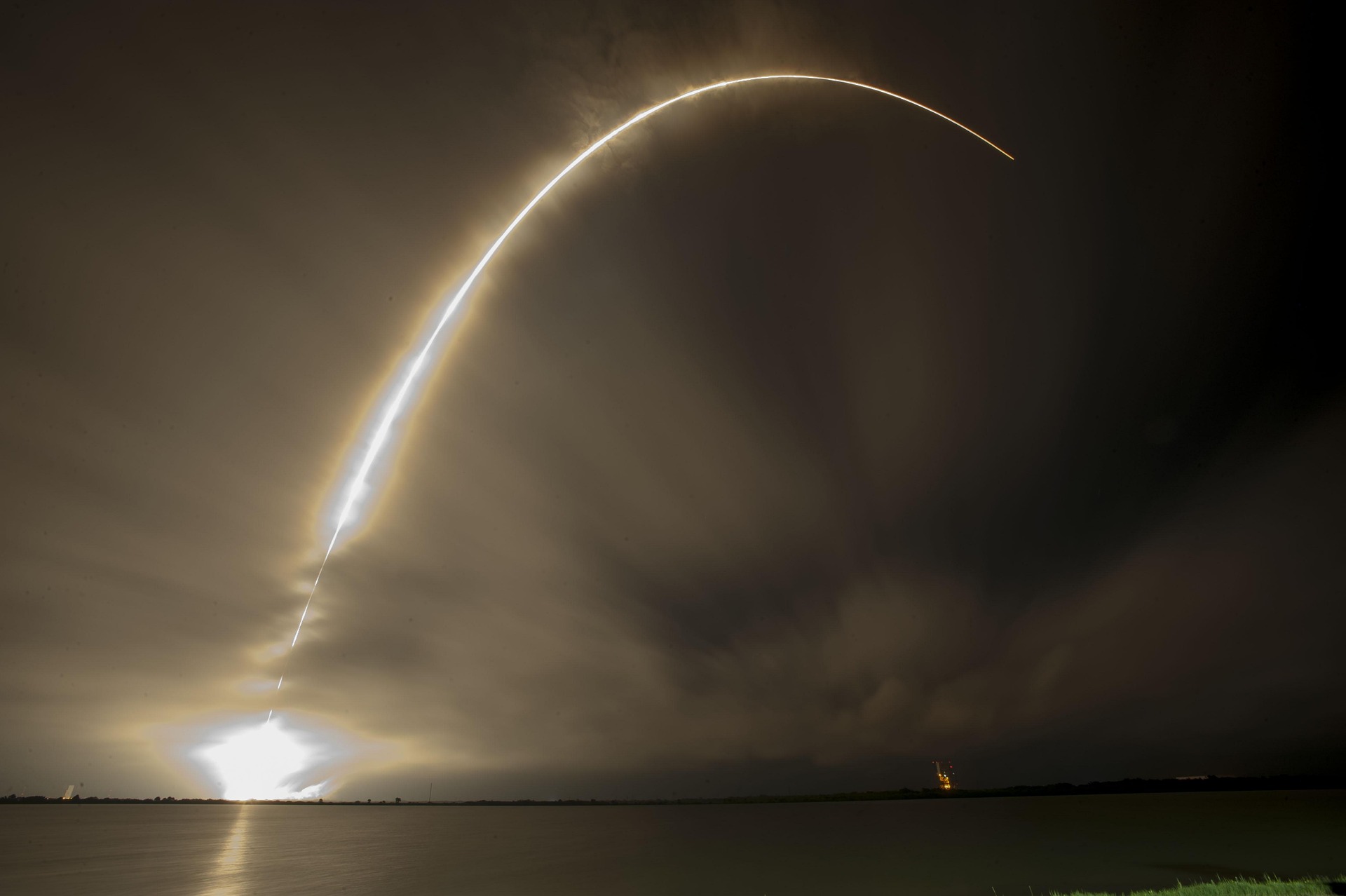$3.9 Billion in Short Profits: SpaceX Extends Four-Day Slide Ahead of Starship Test and Earnings