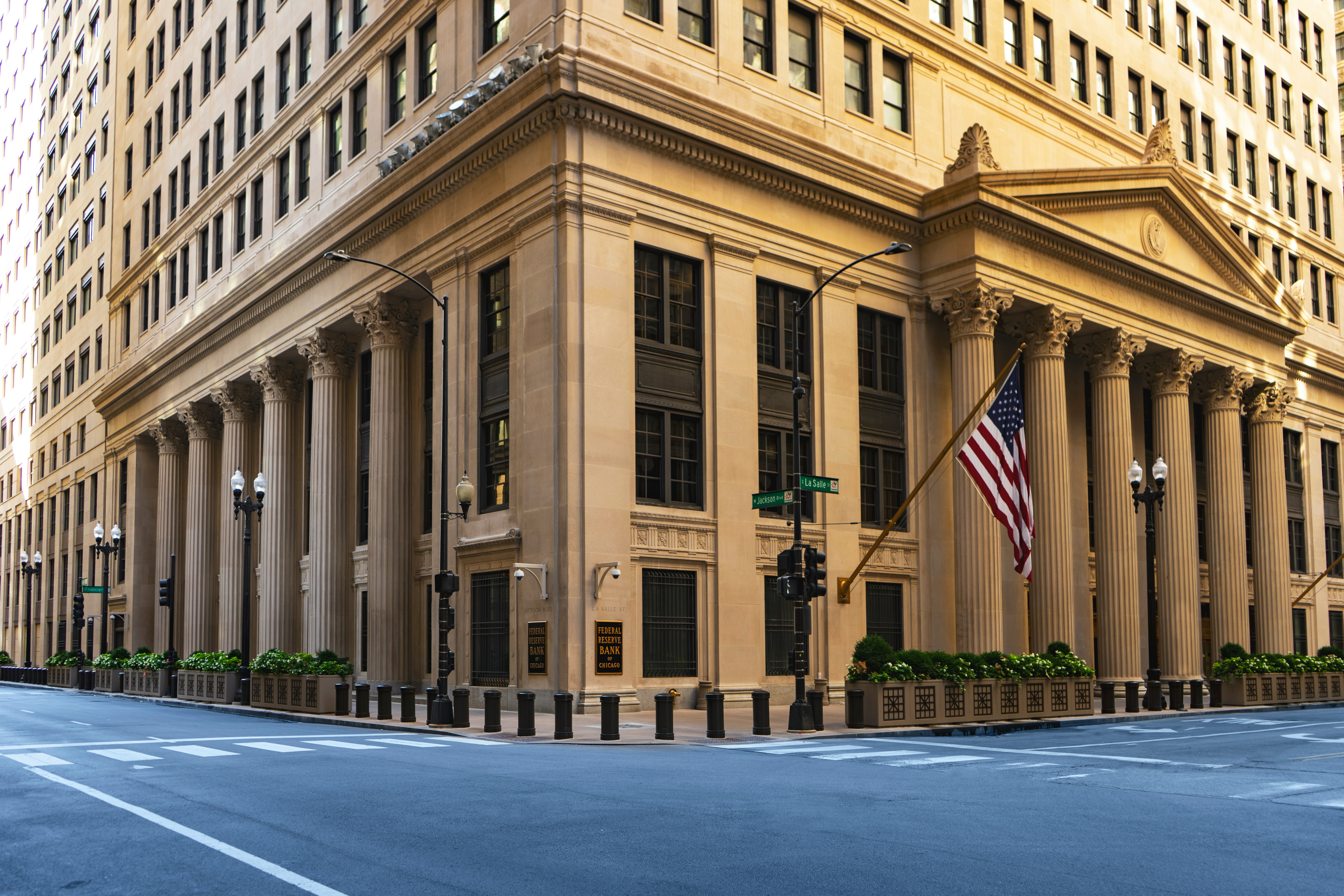 Dolar AS Stabil saat Pasar Menanti Sinyal The Fed, Yen Menguat Berkat Data Upah