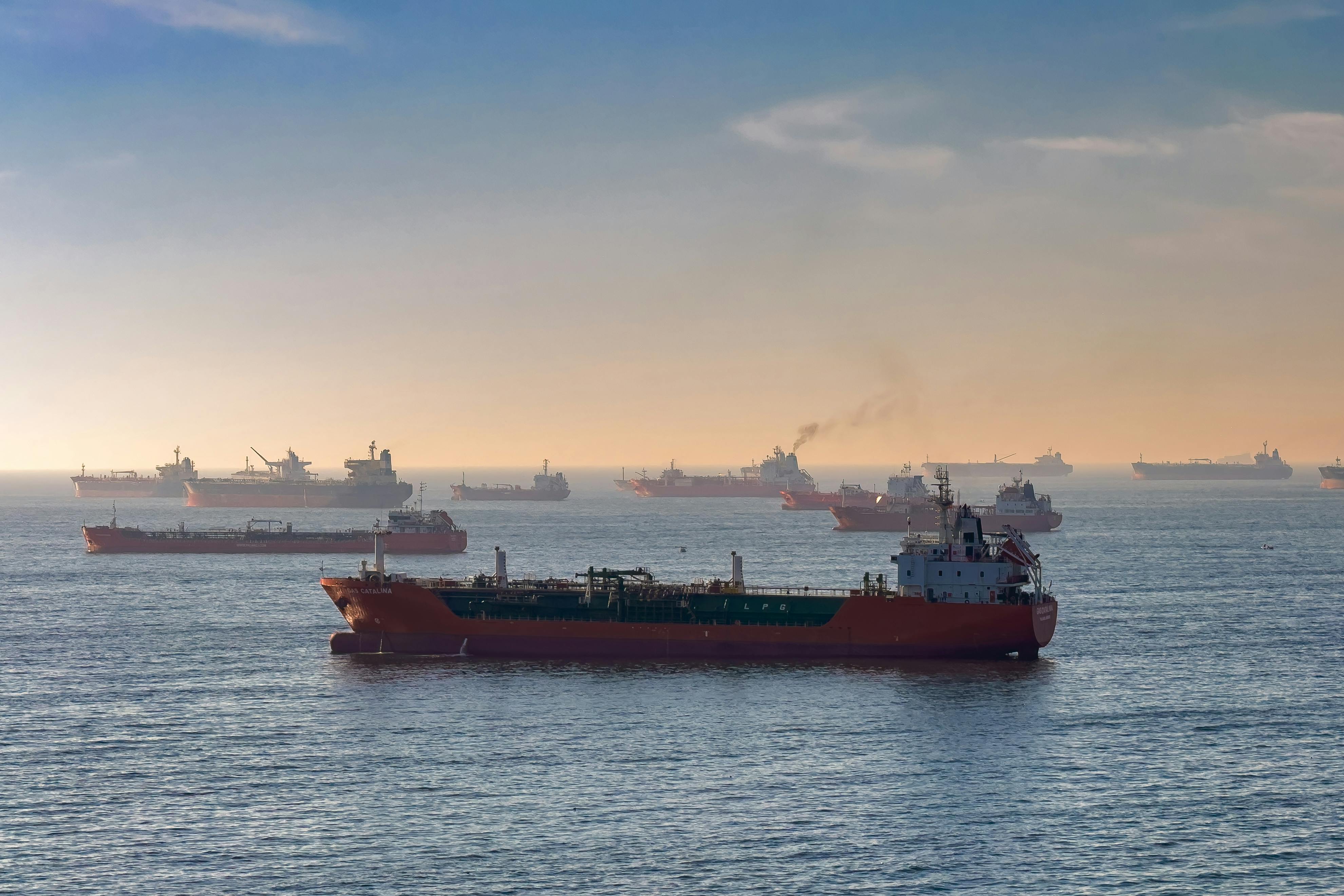 63 Million Barrels of Iranian Crude Stranded at Sea After US Revokes Export Waiver