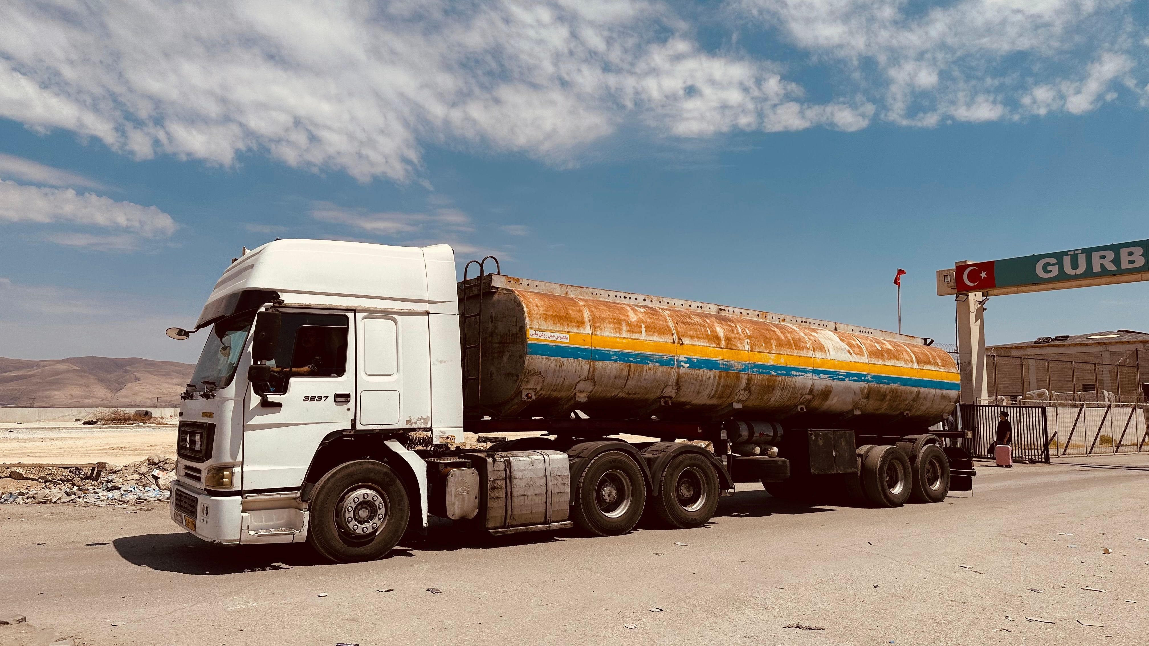 Hoạt động vận tải tại Vùng Vịnh giảm mạnh sau khi lực lượng Houthi tuyên bố tấn công tên lửa nhằm vào tàu chở dầu Saudi Arabia