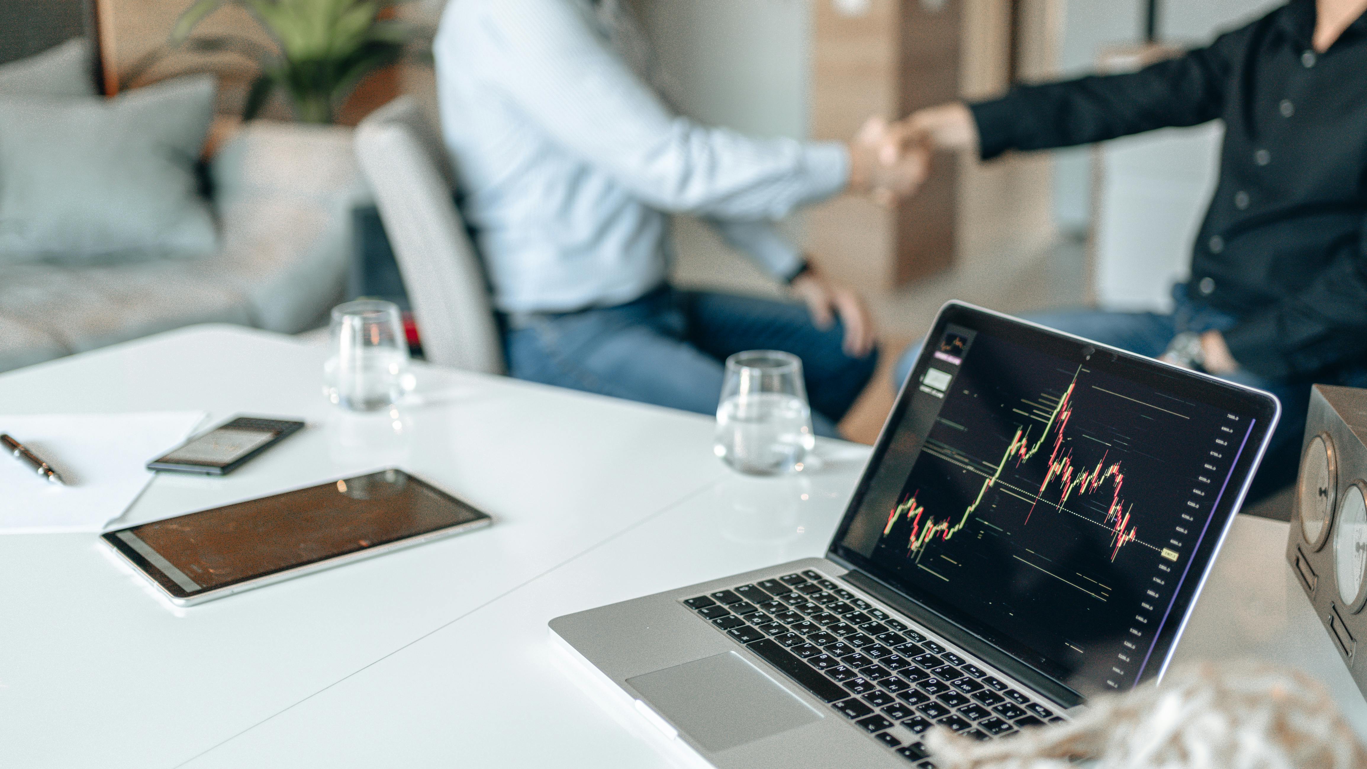 USD/JPY áp sát 155 - Liệu một đợt short squeeze có thể đẩy yen lên cao hơn?